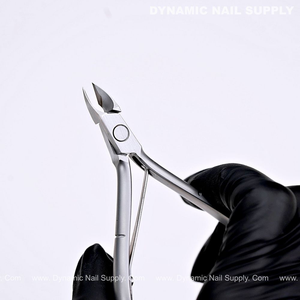 Jaw 16 cuticle nipper close-up - 5